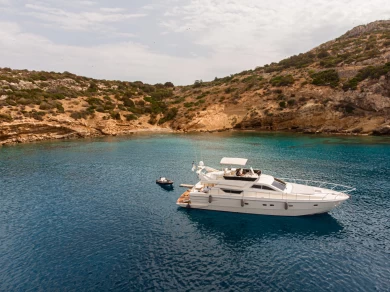 Hire a Ferretti Ferretti 165 Fly Glyfáda