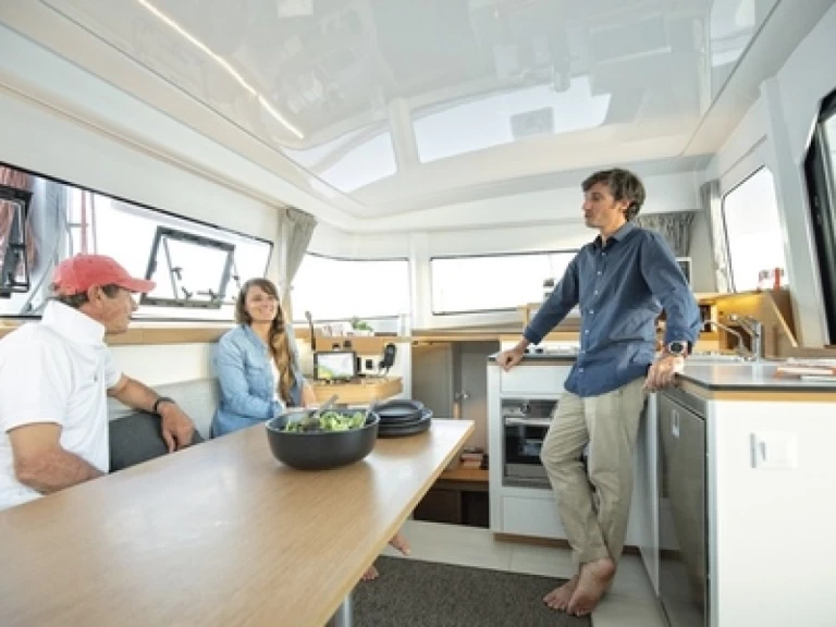 Louez un Excess Excess 11 à Phuket (Ville)