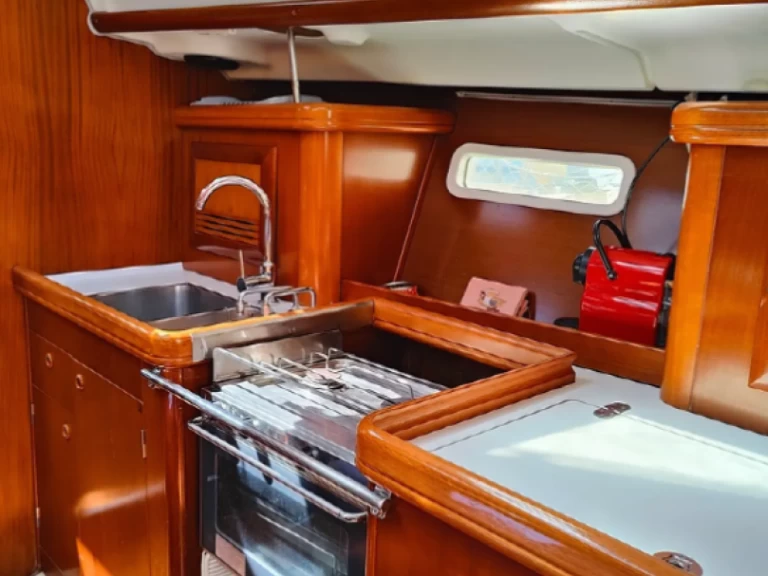 Bénéteau Oceanis 393 Clipper a louer à Kallithéa