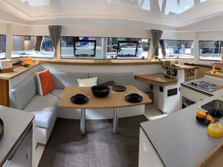 Location bateau Trogir pas cher Excess 11