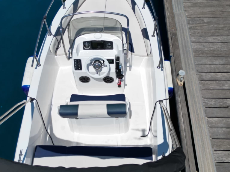 Louer Bateau à moteur avec ou sans skipper Italmar à Sibenik