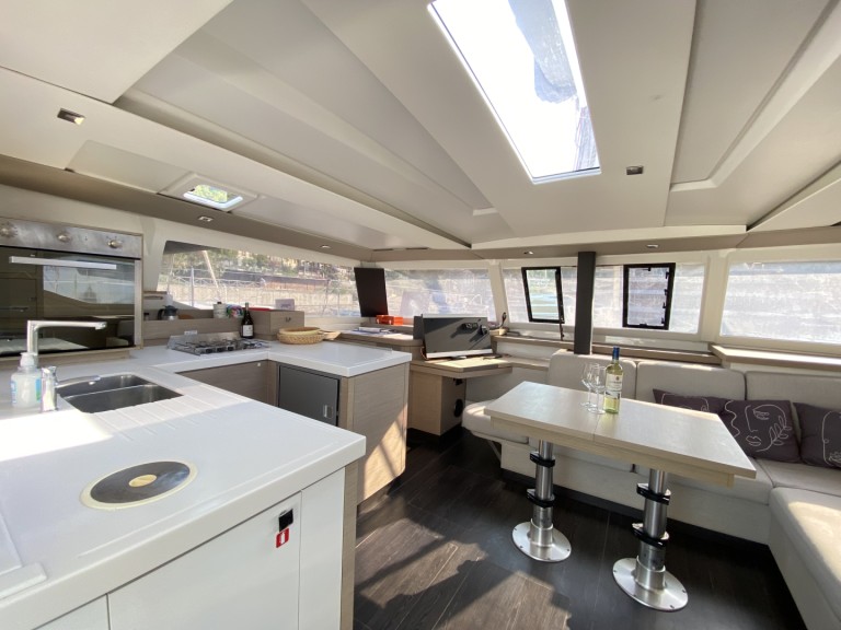 Location bateau Fountaine Pajot Astrea 42 à Fethiye sur Samboat