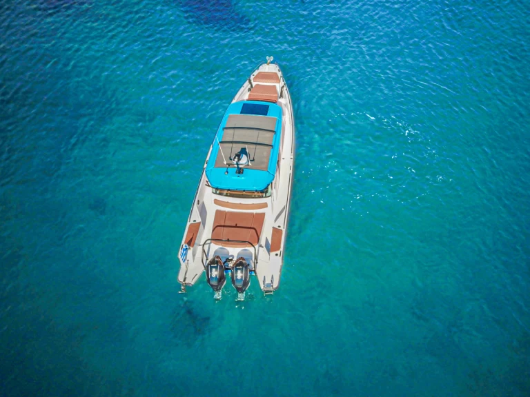 Location à Chaniá - Axopar Axopar 37 XC Cross Cabin sur SamBoat