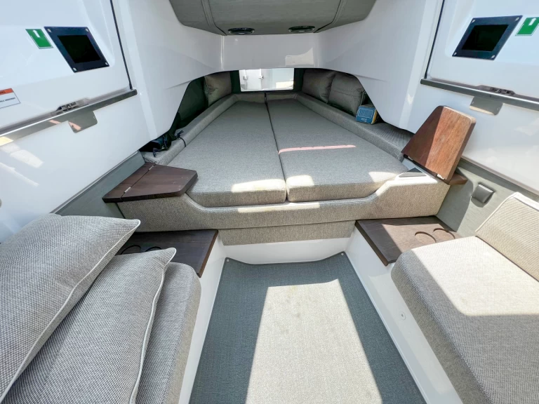 Location bateau Chaniá pas cher Axopar 37 XC Cross Cabin