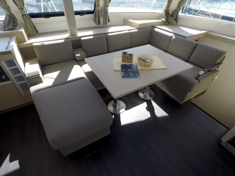Fountaine Pajot Elba 45 a louer à Sibenik