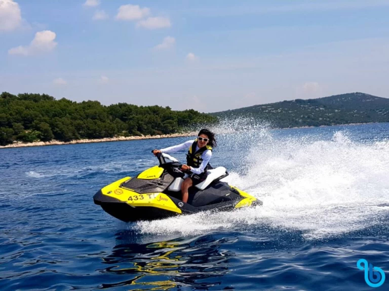 Jet ski à louer à Rovinj au meilleur prix
