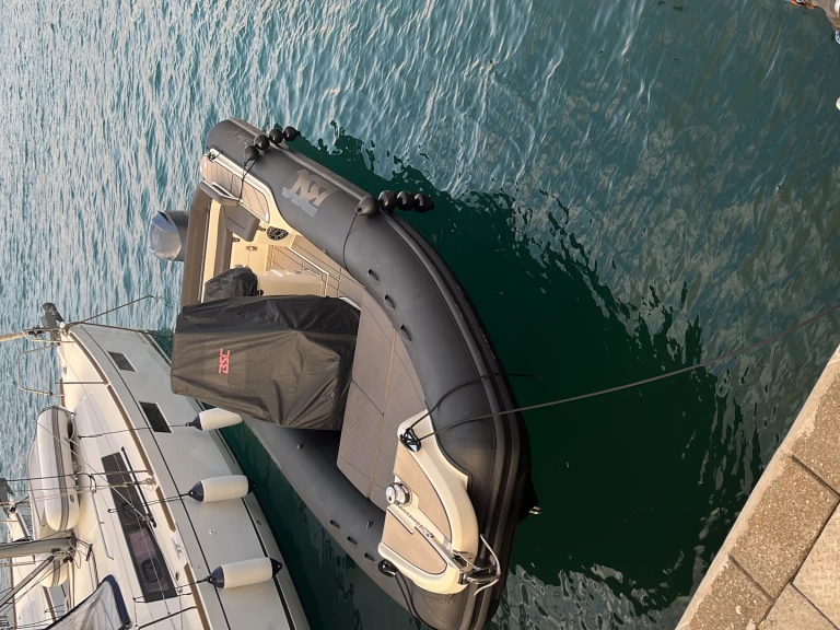 Louer Semi-rigide avec ou sans skipper Bsc à Marina di Portorosa