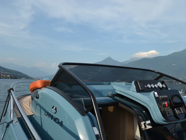 Location Bateau à moteur Cranchi avec permis