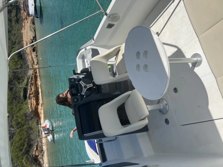 Location Bateau à moteur Bénéteau avec permis