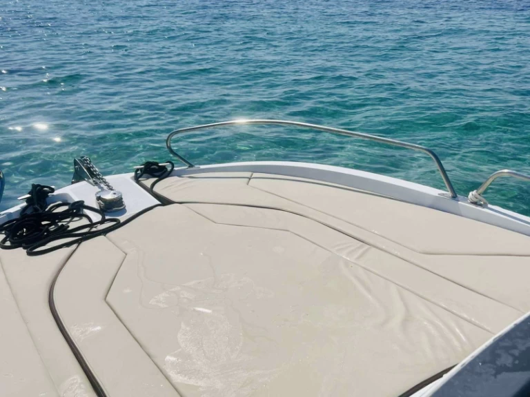 Location à Hyères - Bénéteau Flyer 6.6 SUNdeck sur SamBoat