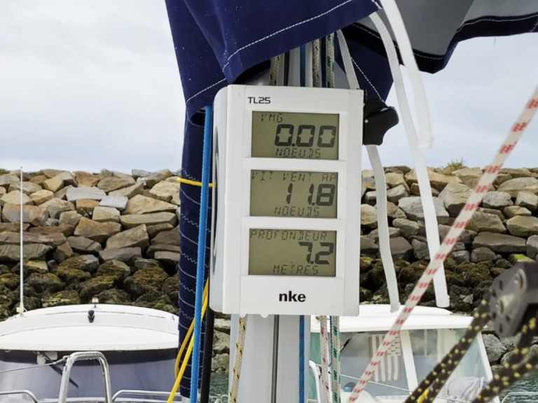 Location bateau Port-Haliguen pas cher First 27.7
