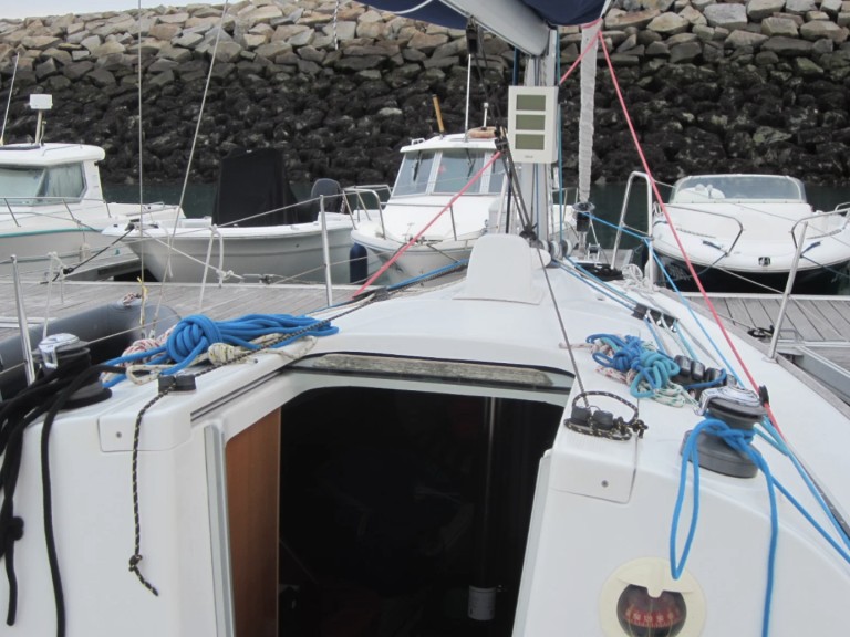 Location Voilier à Port-Haliguen - First 27.7 (2 cab) First 27.7