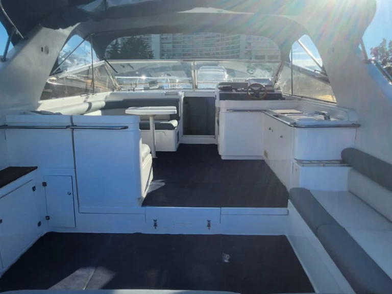Location Bateau à moteur Fairline avec permis
