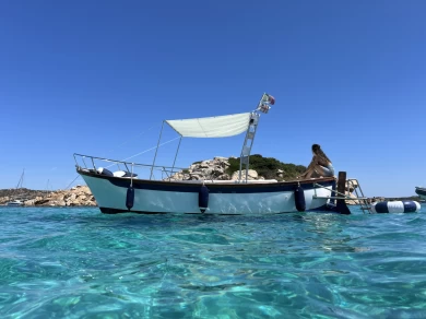 Noleggio Barca a motore con o senza skipper Salpa a Palau