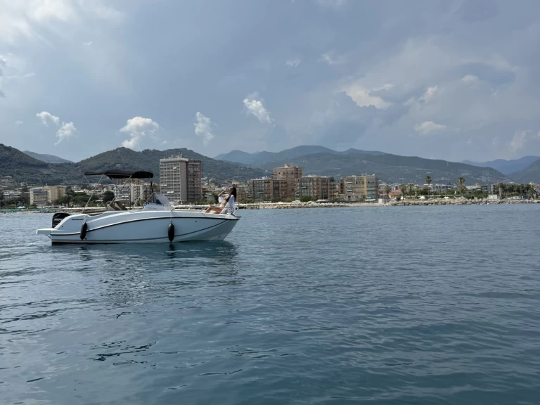 Location à Sanremo - Quicksilver Activ 555 Open sur SamBoat