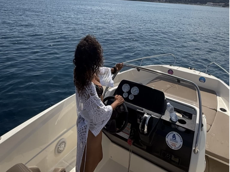 Idea Marine IDEA 58 a louer à Arma di Taggia