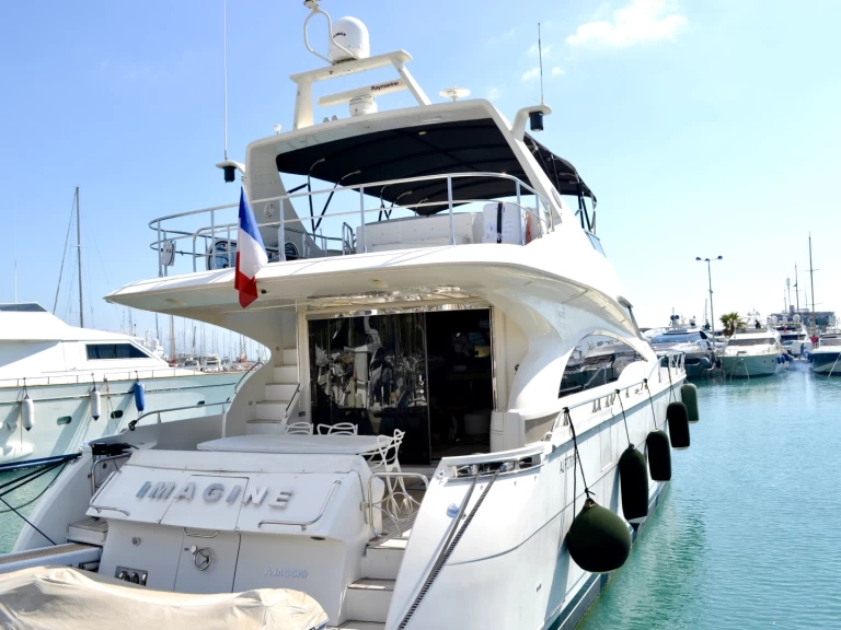 Louer Yacht avec ou sans skipper Marquis à Antibes