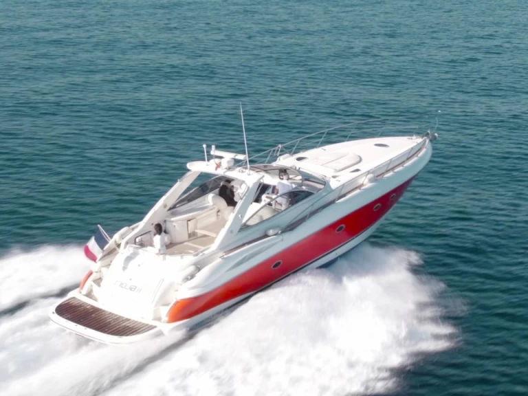 Location à Golfe-Juan - Sunseeker Predator 56 sur SamBoat