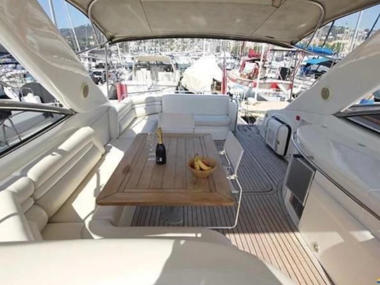 Location bateau Golfe-Juan pas cher Predator 56