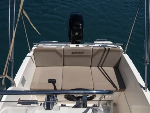Location Bateau à moteur Quicksilver avec permis