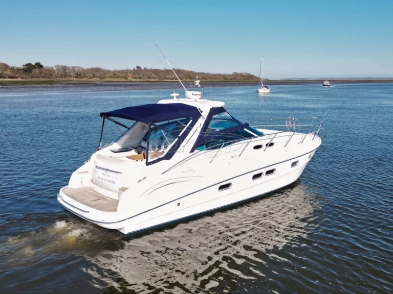 Sealine Sealine S38 a louer à Álimos