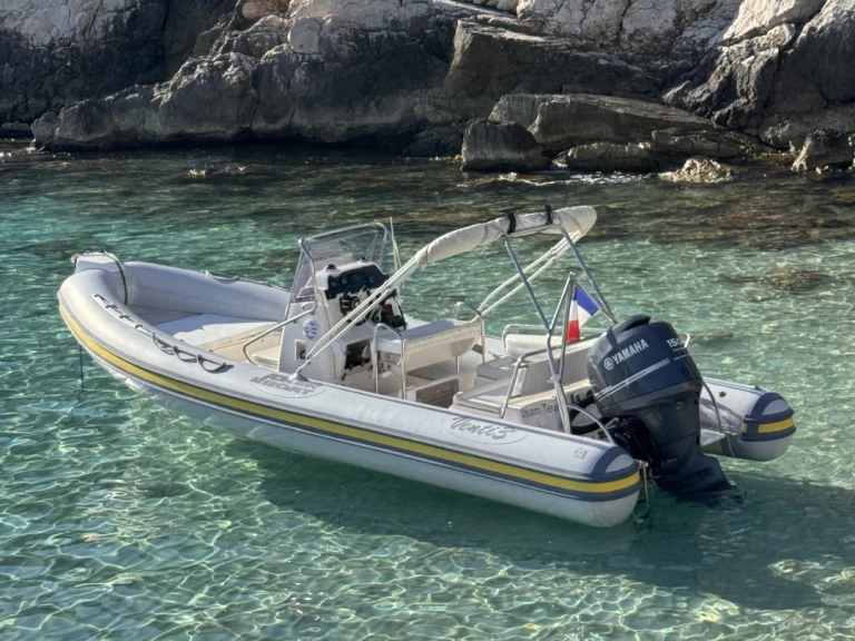 Louer Semi-rigide avec ou sans skipper Joker Boat à Bormes-les-Mimosas