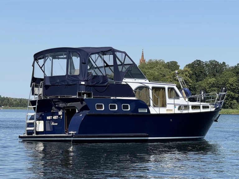 FB-Yachtcharter Pedro Skiron 35 a louer à Malchow