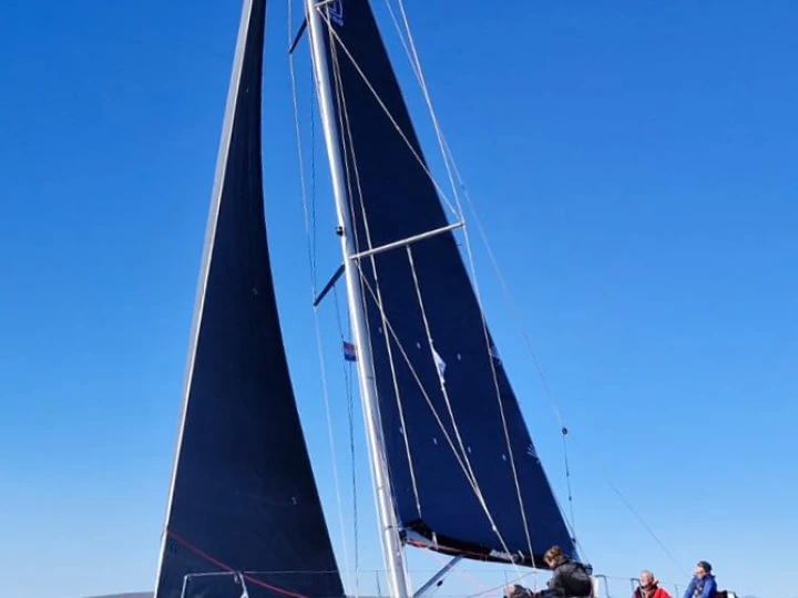 Louez un Dehler Dehler 38 SQ à Punat