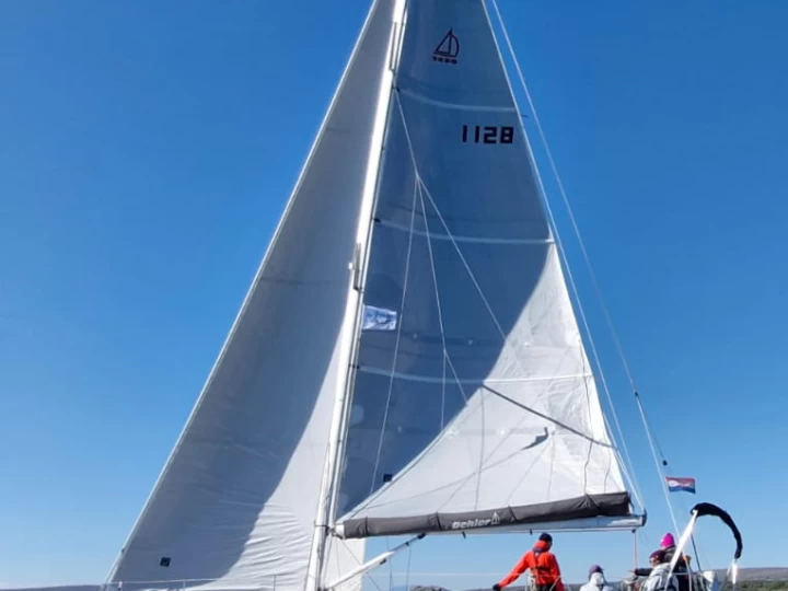 Location bateau Punat pas cher Dehler 38 SQ