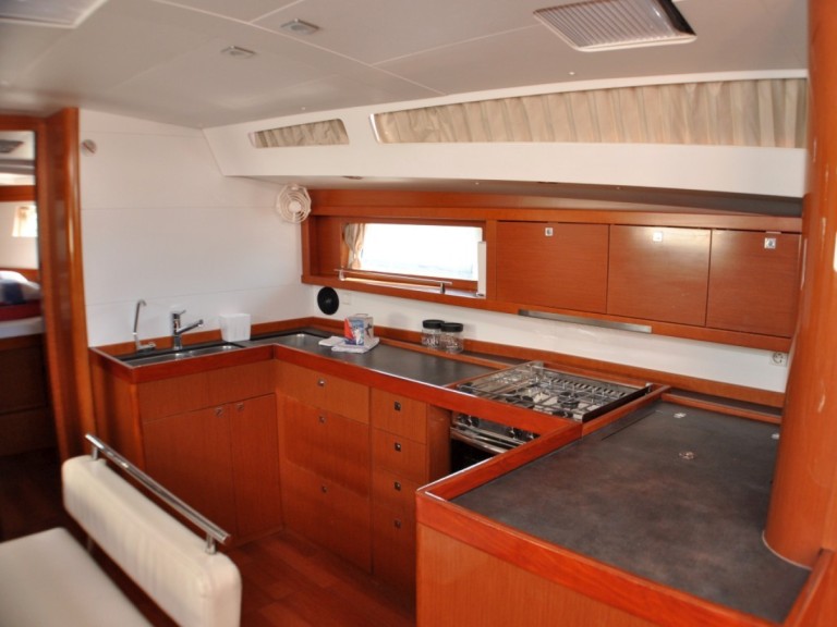 Location à Punat - Bénéteau Oceanis 48 sur SamBoat