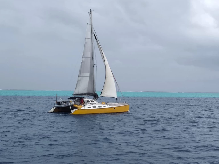 Louer Catamaran avec ou sans skipper Outremer à Papeete