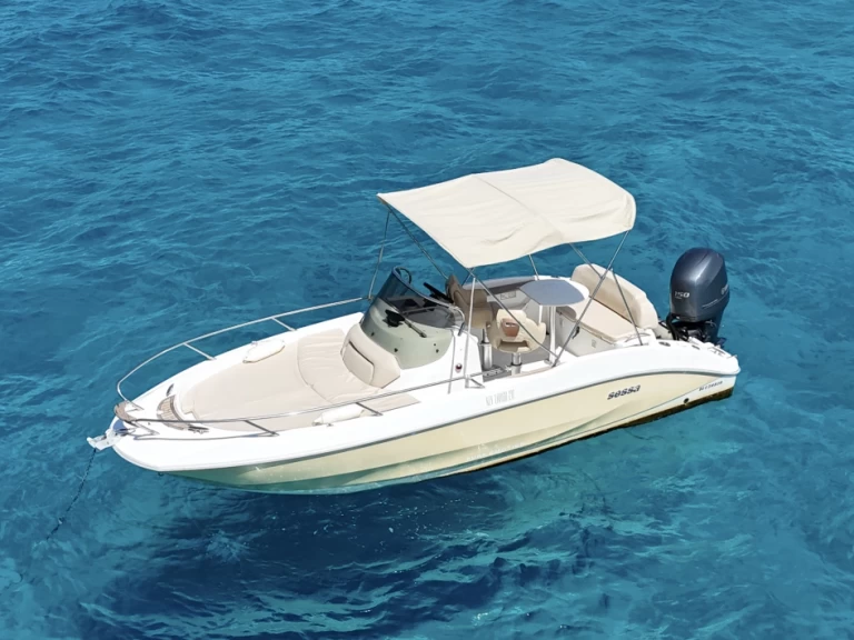 Location bateau Saint-Florent pas cher Key Largo 20 Deck