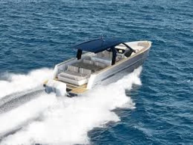 Luxury Yacht to hire Port Grimaud at the best price