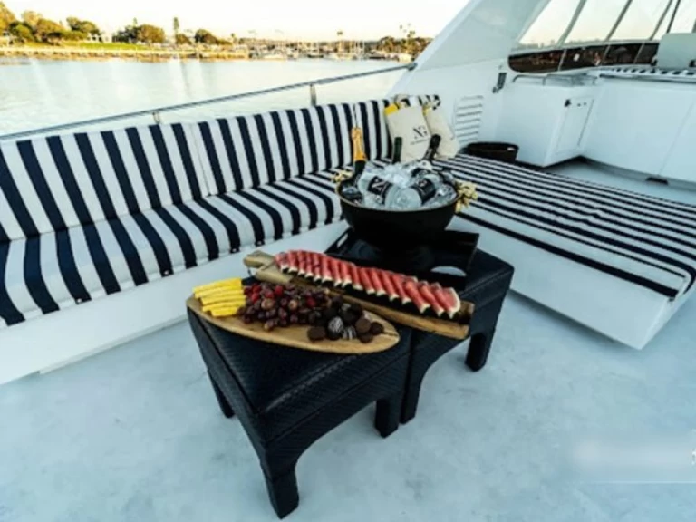 Location à Newport Beach - Custom Motor Yacht sur SamBoat