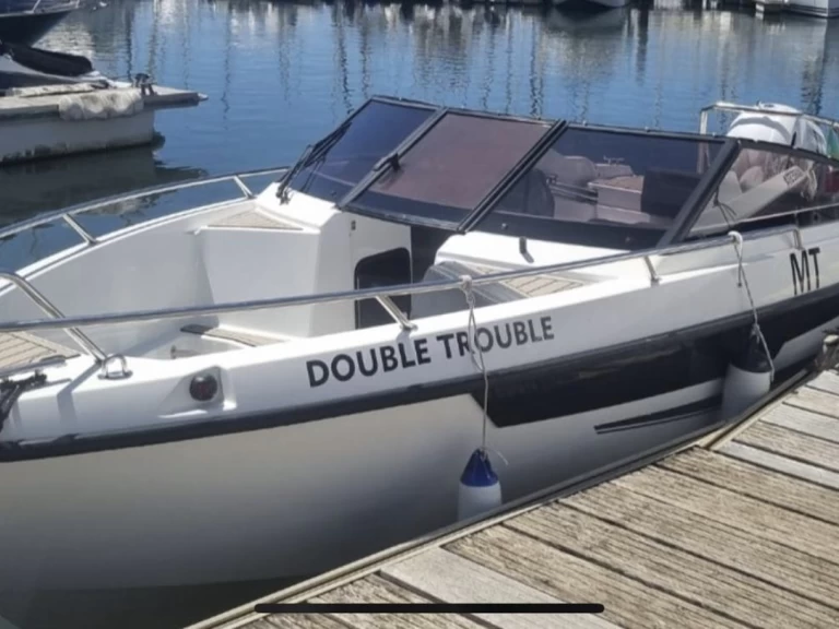 Location bateau YAMARIN 63 BOWRIDER à Marina de Lagos sur Samboat