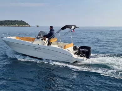Rent a Motorboat Prua al vento JAGUAR 6.0G in Pula (JAGUAR 6.0