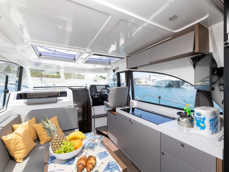 Location bateau Bénéteau Antares 11 OB à Rogoznica sur Samboat