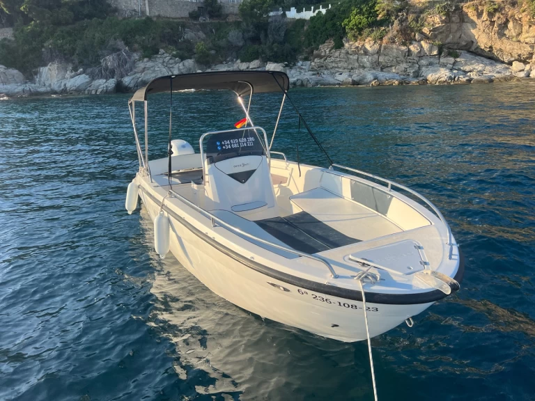 Location Bateau à moteur Orizzonti avec permis