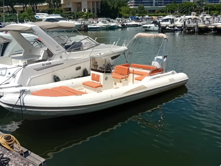 Location bateau Gommoni bsc70 à Port de Cannes Marina sur Samboat
