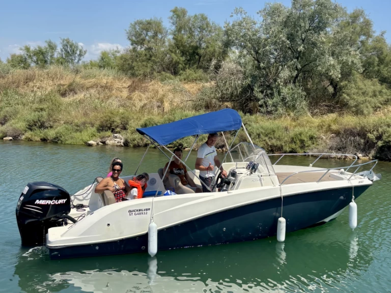 Location Bateau à moteur à Carnon-Plage - Quicksilver Activ 675 Sundeck