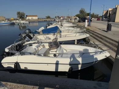 Hyra Motorbåt  med eller utan skeppare Ranieri Carnon-Plage 