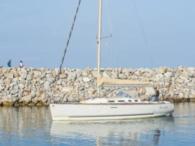 Båtuthyrning Bénéteau First 40.7 i San Vincenzo på Samboat 