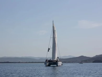 Noleggio Catamarano Lagoon con patente nautica
