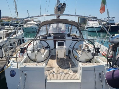 Noleggio Barca a vela con o senza skipper Jeanneau a San Vincenzo