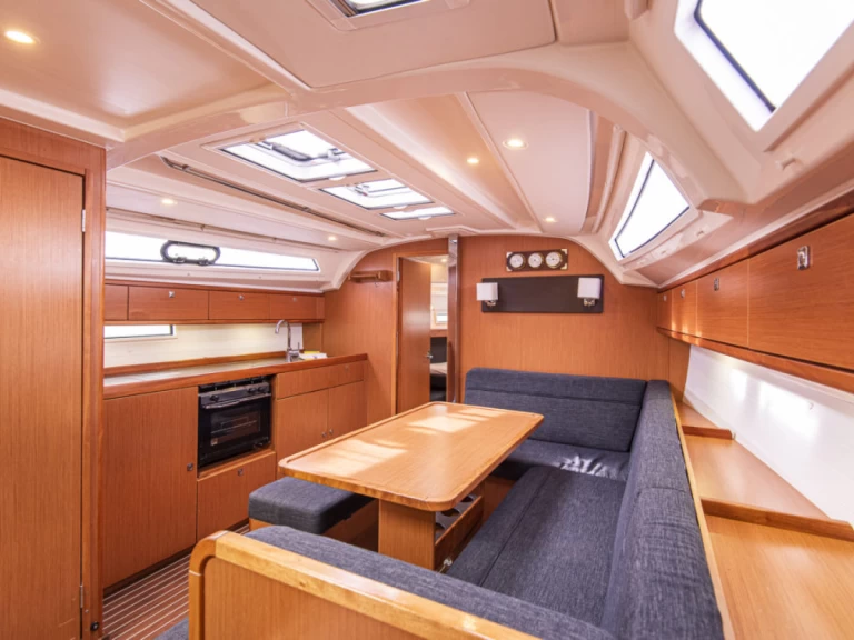 Location bateau Bavaria Cruiser 41 à San Vincenzo sur Samboat