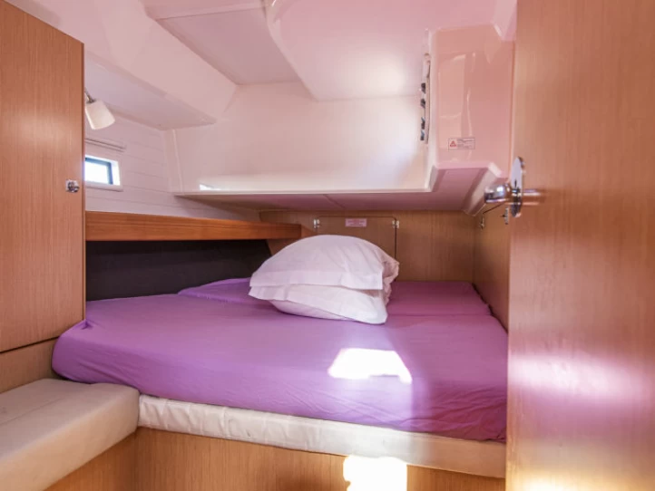 Location bateau San Vincenzo pas cher Cruiser 46