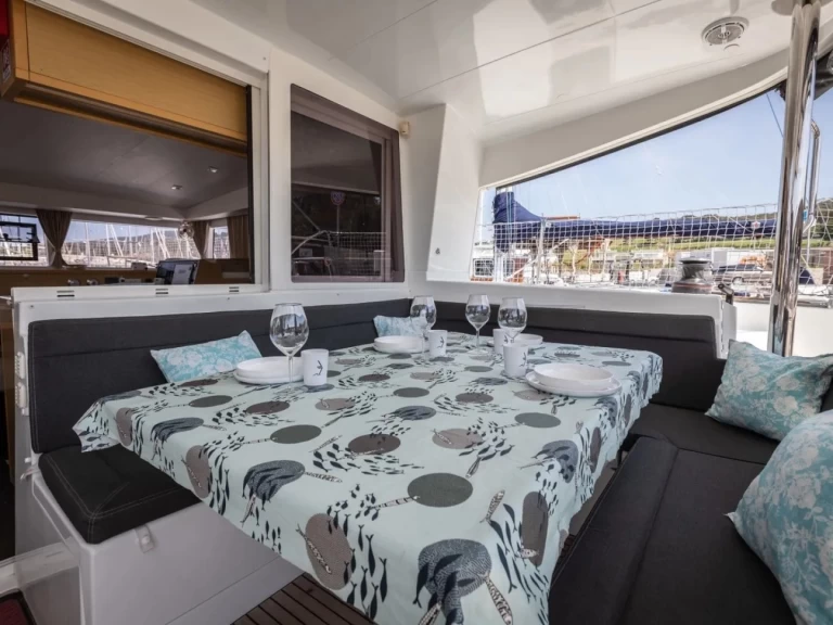 Location Catamaran à San Vincenzo - Lagoon Lagoon 400 S2