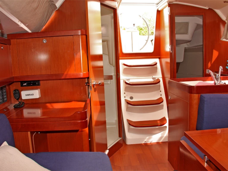 Voilier à louer à San Vincenzo au meilleur prix