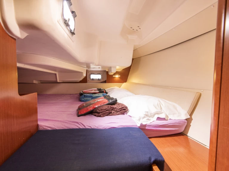 Bénéteau Oceanis 34 a louer à San Vincenzo