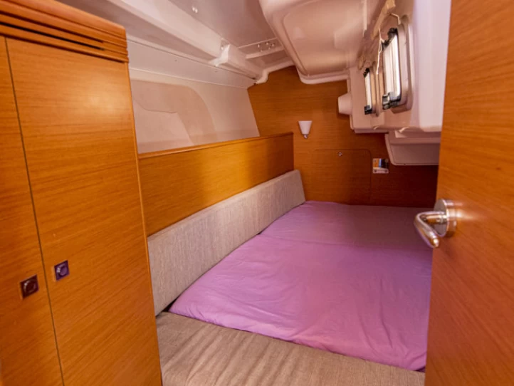 Location bateau Jeanneau Sun Odyssey 33i à San Vincenzo sur Samboat